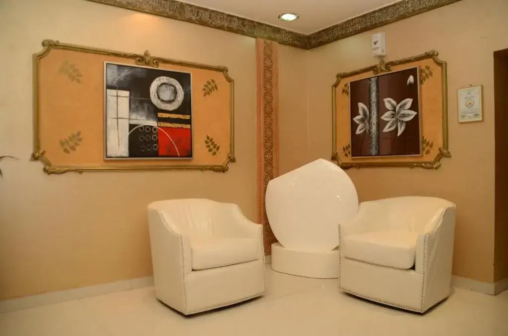 Comfort Inn Al Taawon