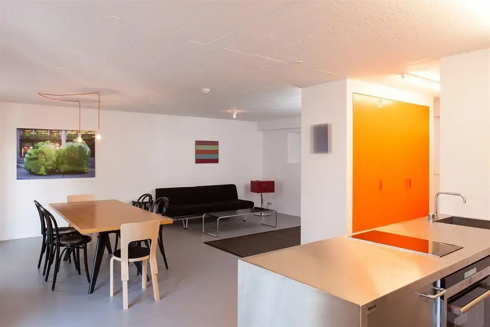 37 Apartments
