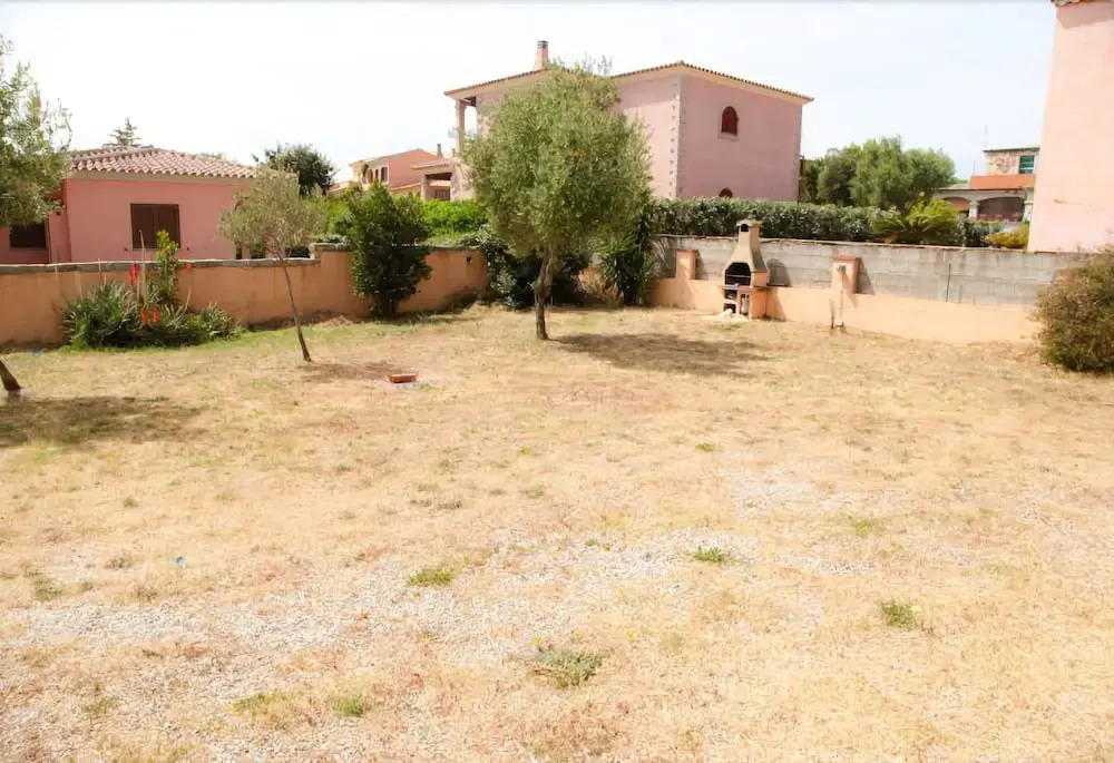 San Teodoro Lu Fraili Apartments