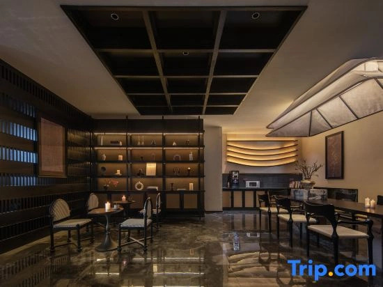 Lanyin Hotel (Changsha Wuyi Square & Railway Station Metro Station Branch)