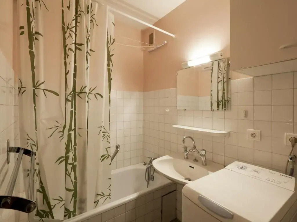 Appartement Brides-les-Bains, 1 pièce, 5 personnes - FR-1-512-19
