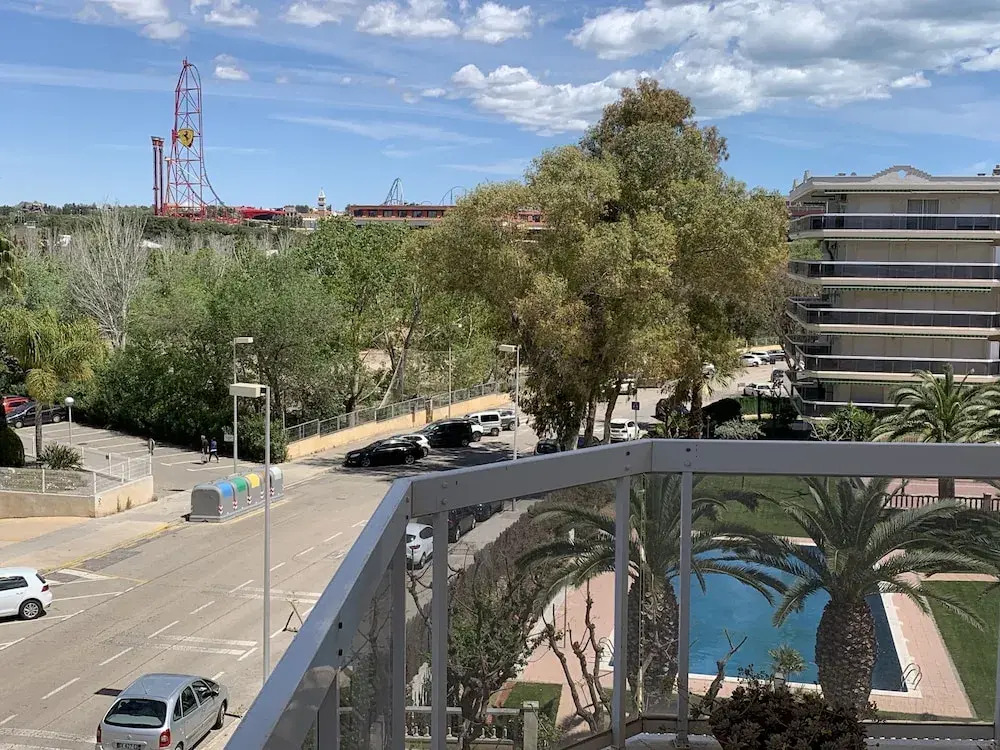 T&H Aventura Park Family Apartment