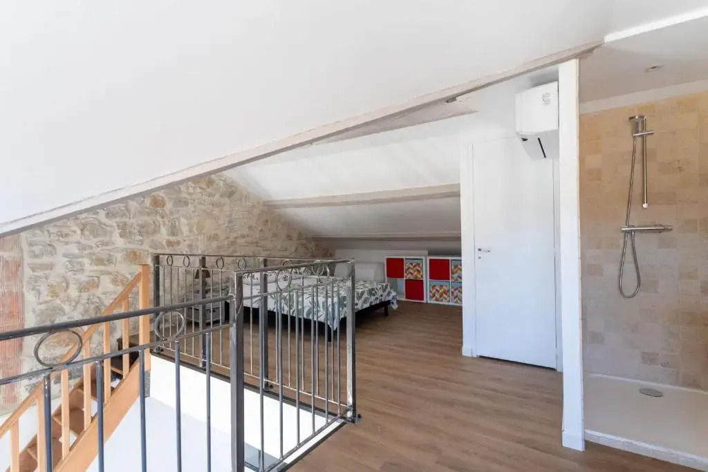 Outstanding AC 2 bedroom with terrace close to beaches - Dodo et Tartine