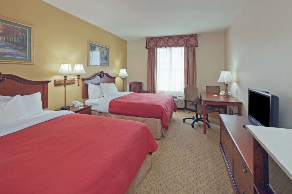Red Roof Inn PLUS & Suites Birmingham - Bessemer