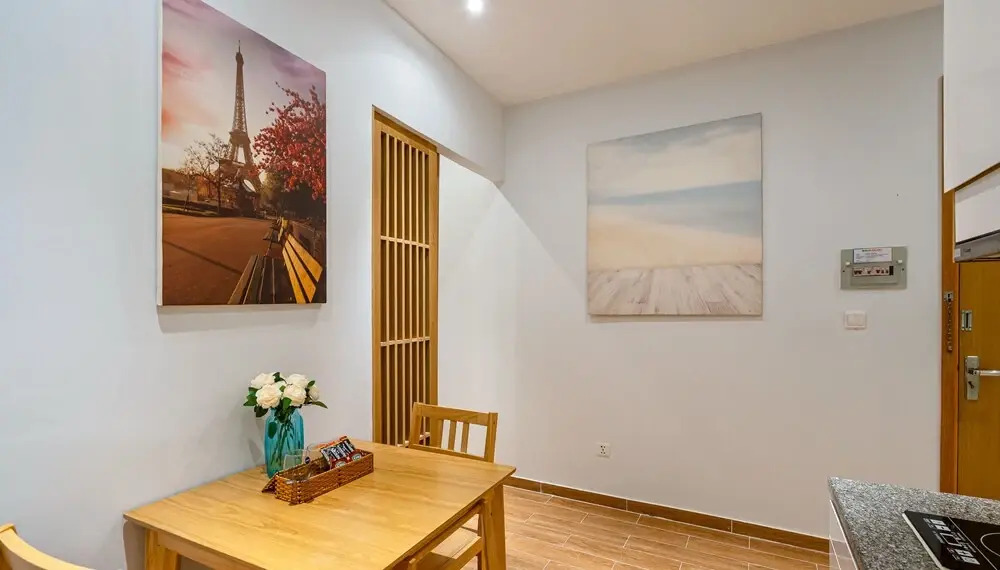 City House Apartment - Sunshine Residence