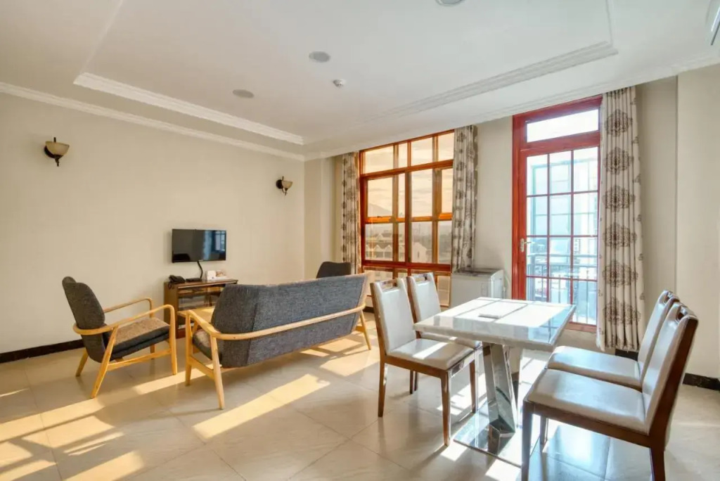 Kibo Palace Apartments