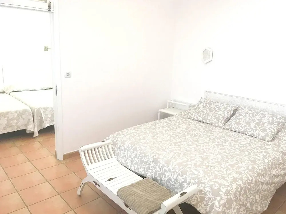 Bungalow with 2 Bedrooms in Tías, with Furnished Terrace And Wifi - 500 M From the Beach