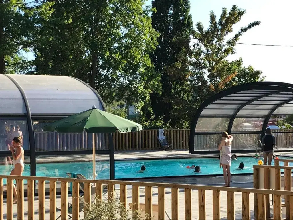 Huttopia Versailles