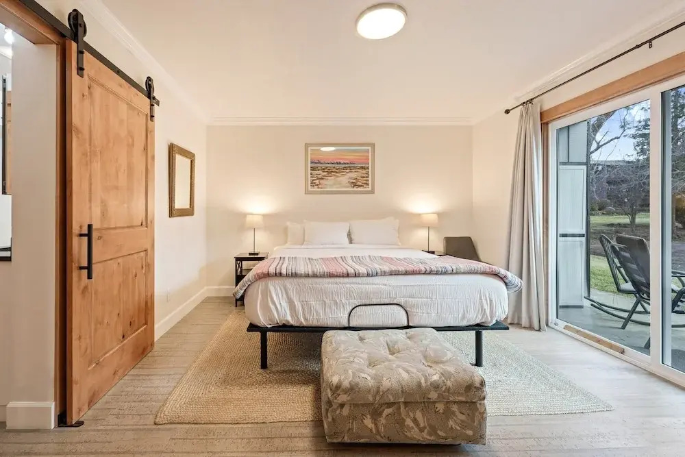1565 Nw Wall St 128/129 1 Bedroom Condo