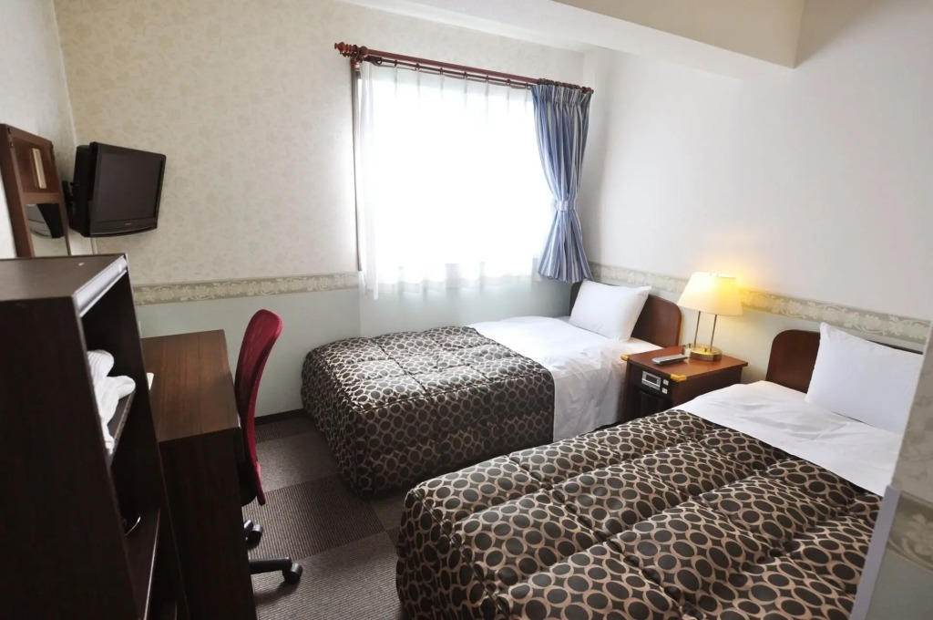 Futsukaichi Green Hotel