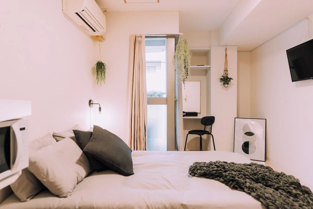 Minimalist Loft 203