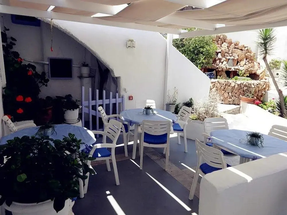 Porto Sikinos Hotel