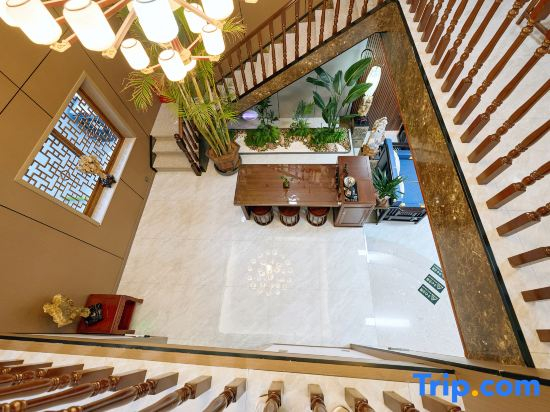 Qiyin Homestay (Wansui Mountain Wuxia City Kaifeng University)