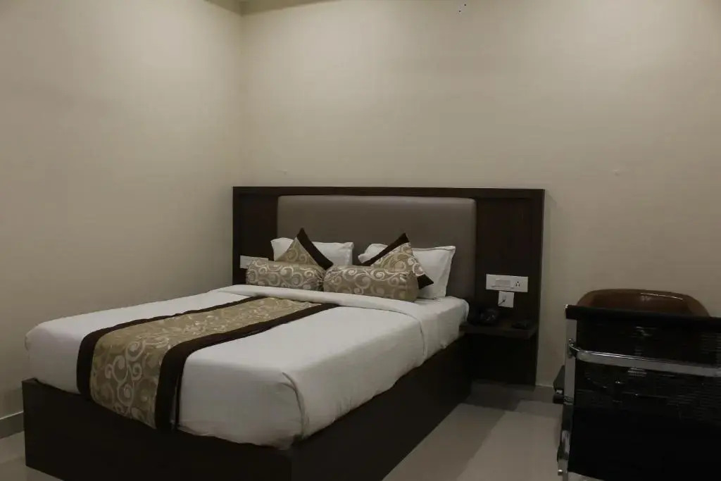 Hotel Grand Gayathri