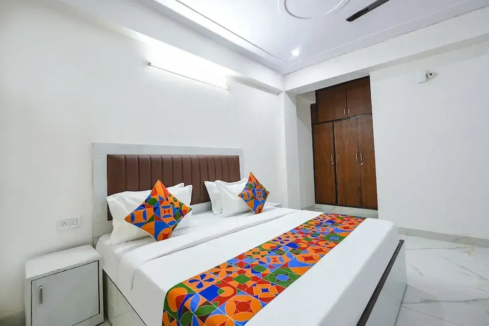 FabHotel The Yashobhumi - Nr Yashobhoomi Convention Centre