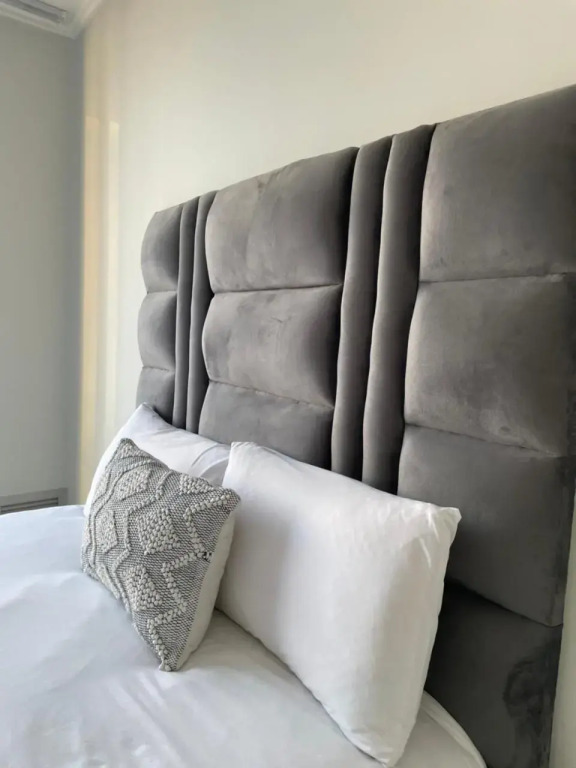 Upmarket unit at Ellipse waterfall country estate