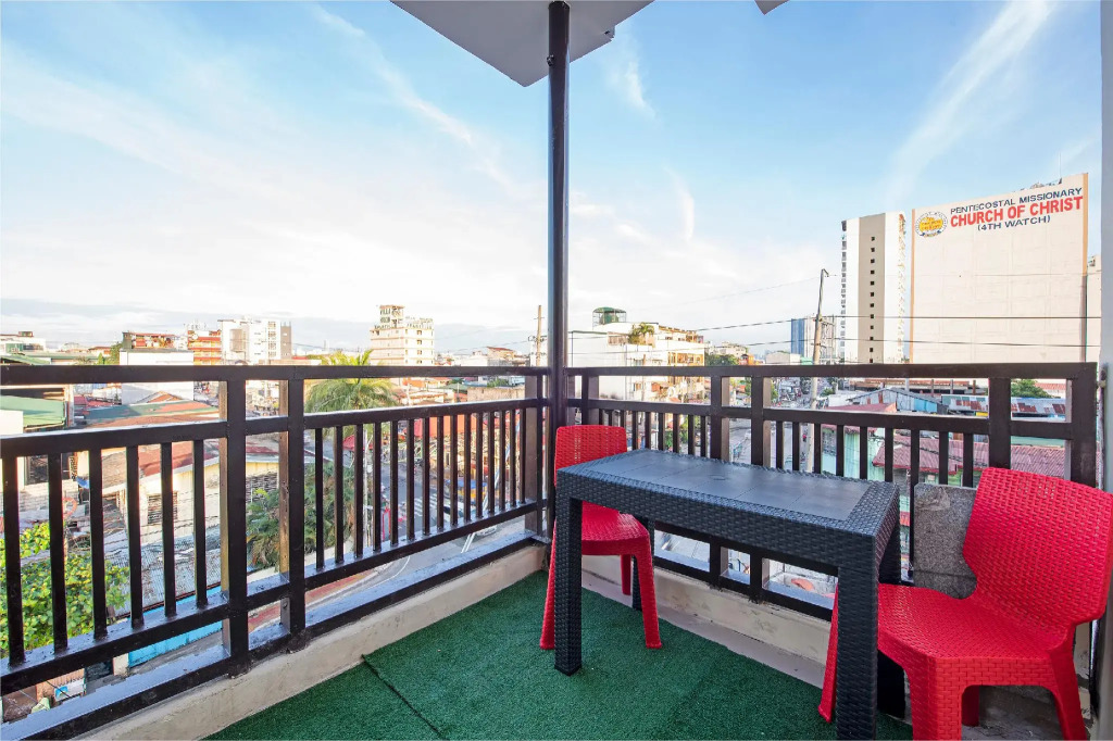 RedDoorz at VCat Apartelle Sampaloc Manila