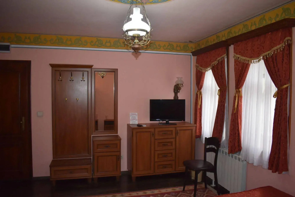 Family Hotel at Renaissance Square