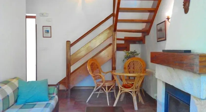 Casas Rurales y Apartamentos La Hornera
