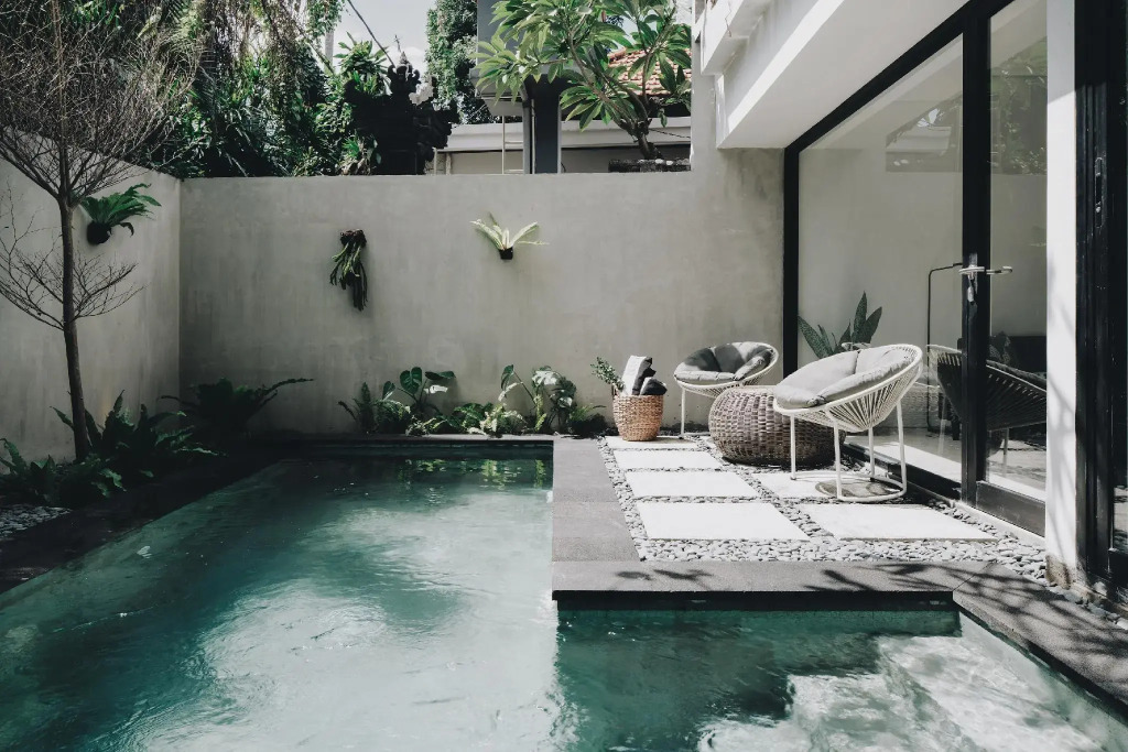 Lloyds Inn Bali