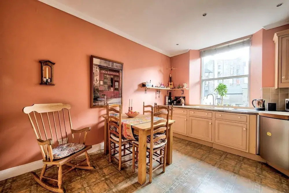 Beautiful 1 Bedroom City Centre Apartment