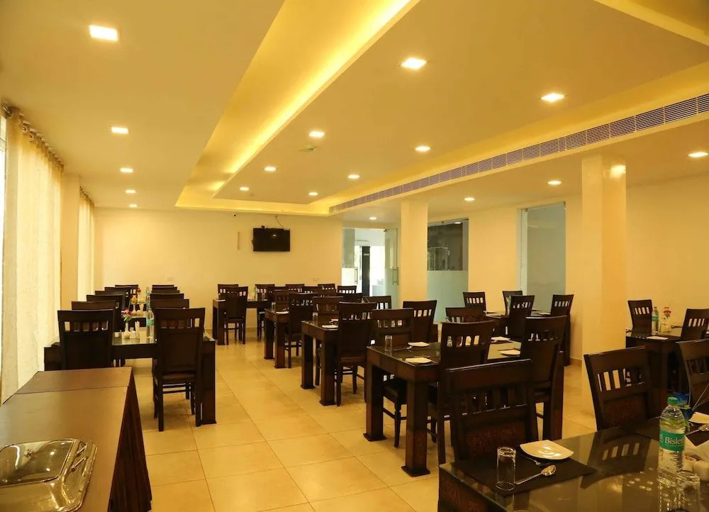 Hotel Queens Inn Velankanni