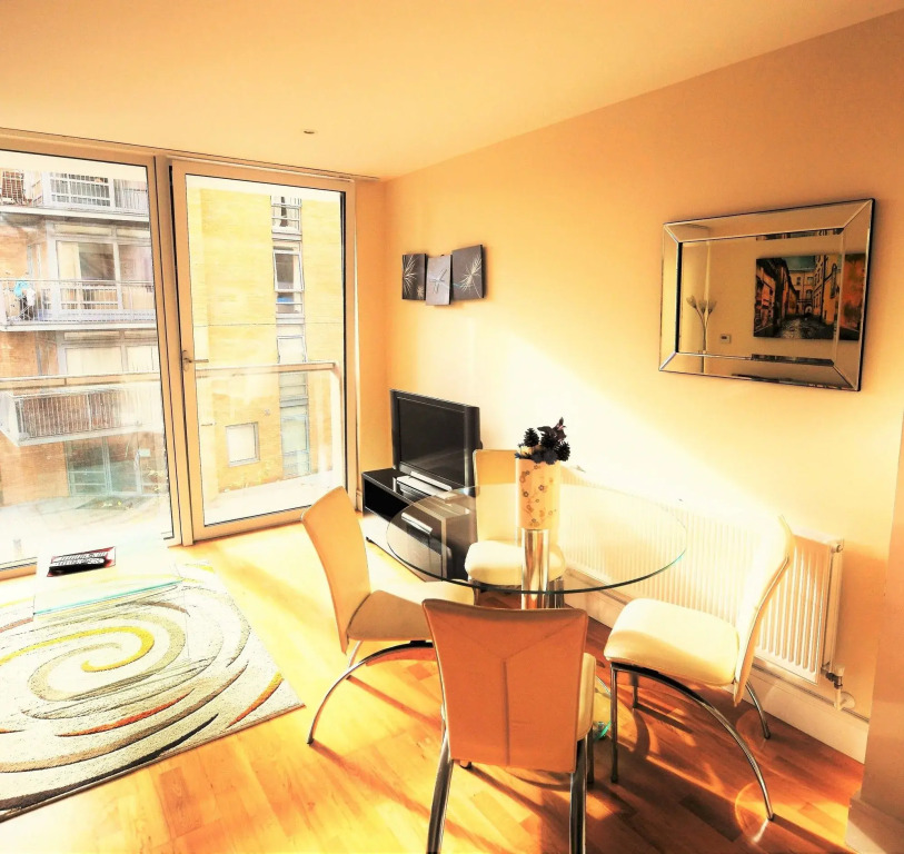 Zen Apartments - City Airport London