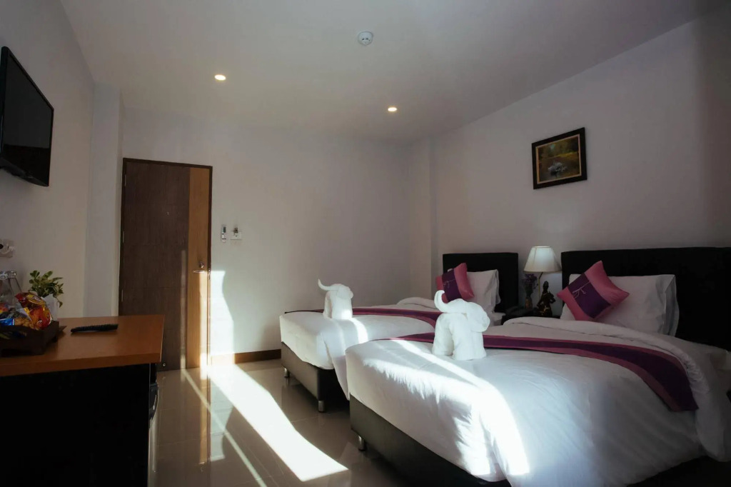 Noble Tarntong Boutique Hotel