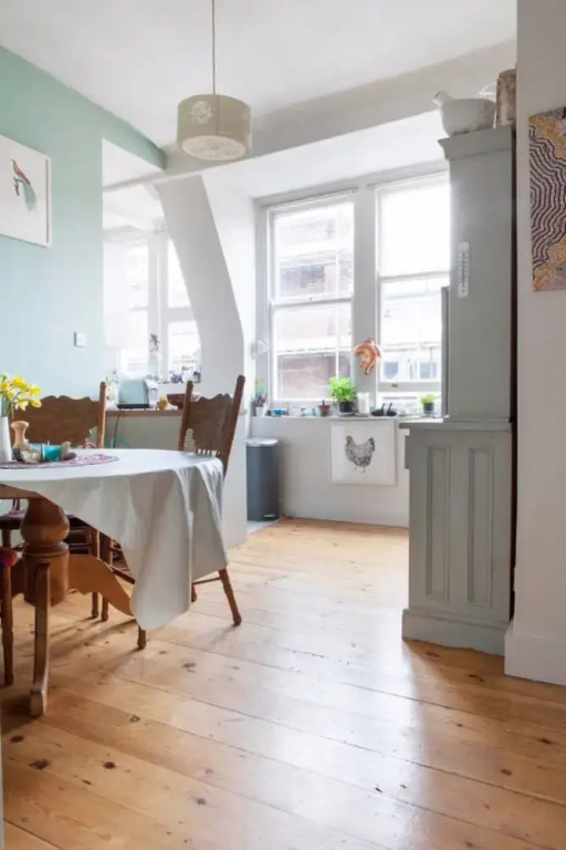 Spacious 2 Bedroom Flat in Battersea Park