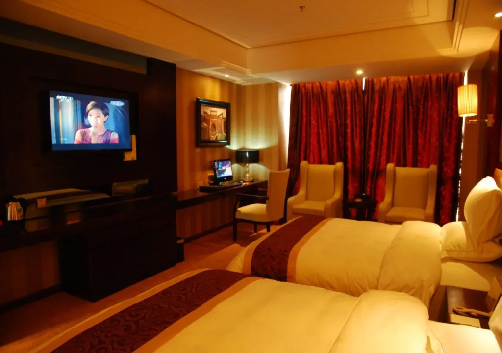 Baihai Holiday Inn