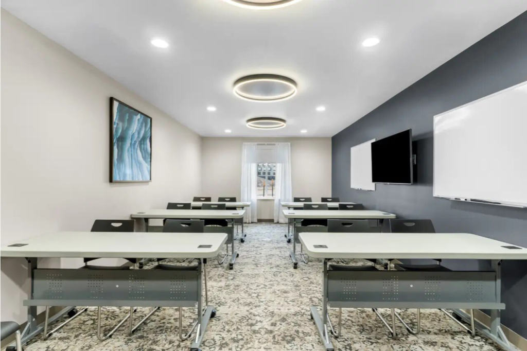Everhome Suites Cheyenne