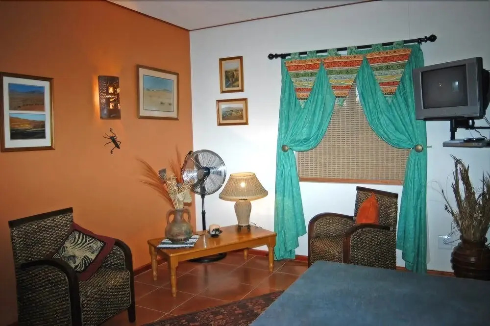 Bushbabies-Inn Self-Catering Accommodation