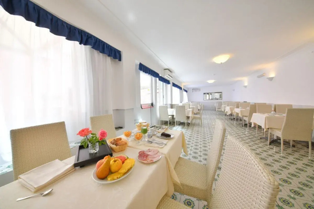 Hotel Antares