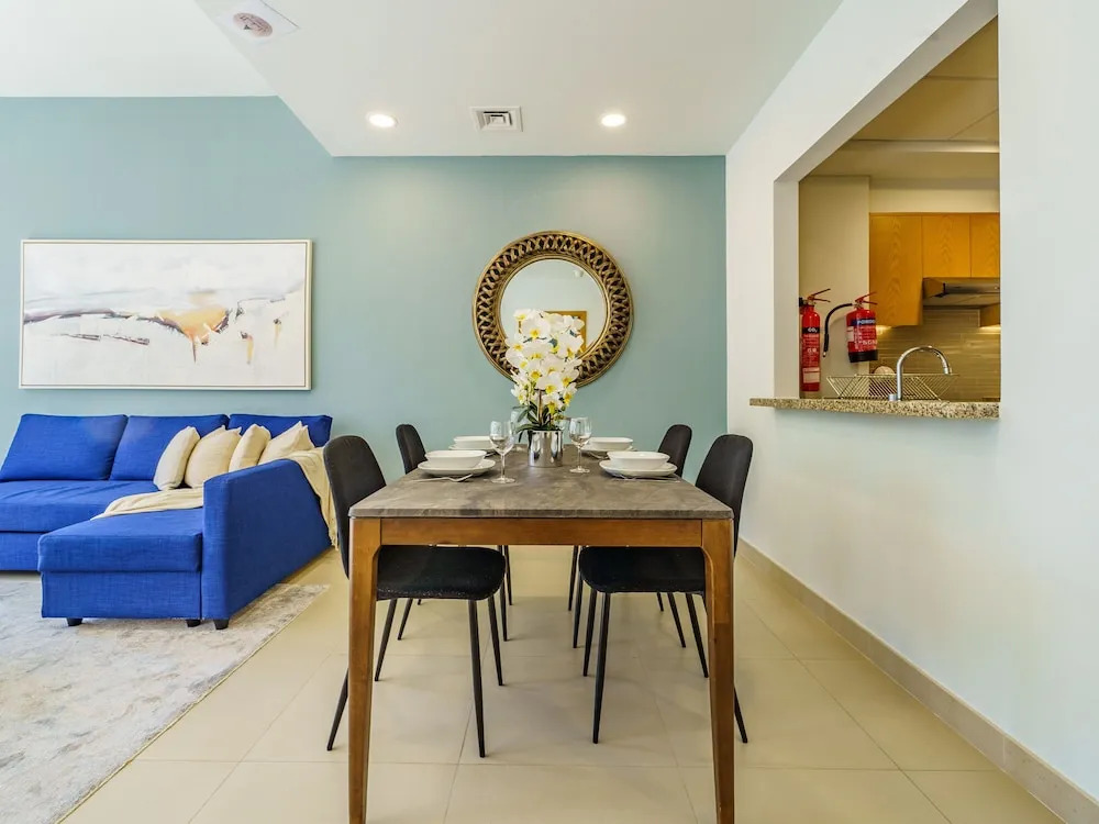 Downtown Charming Condo Close to Dubai Mall
