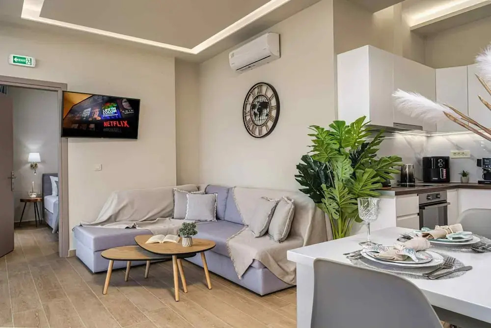 Pietra Cave Suite With Private Pool
