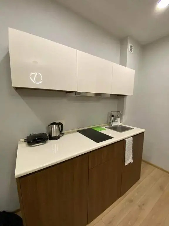 crystal residence 628
