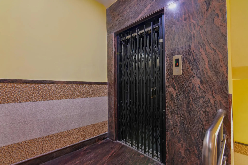 FabHotel Saltlake Palace - Nr Anandlok Hospital