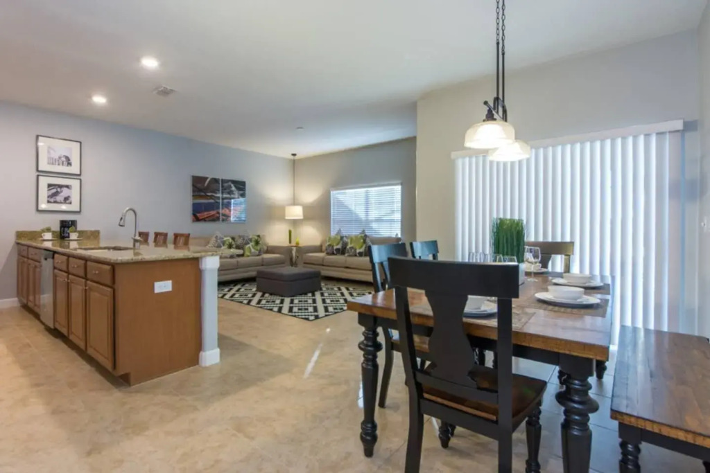 Comfortable villa at Storey Lake Resort near Disney