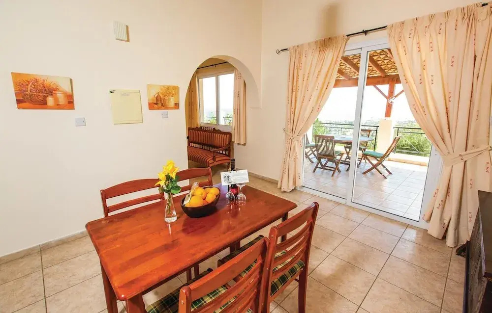 Gorgeous Home In Neo Chorio With Wifi