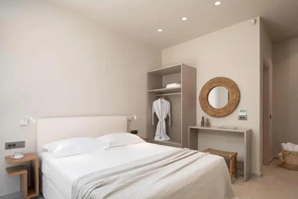 Artemis Villa, Beachfront Retreat with Heated Pool, By ThinkVilla
