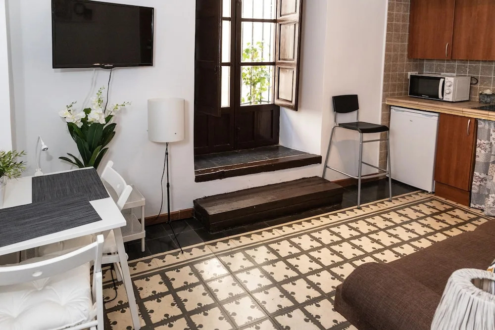 Alhambra Sonder Apartments