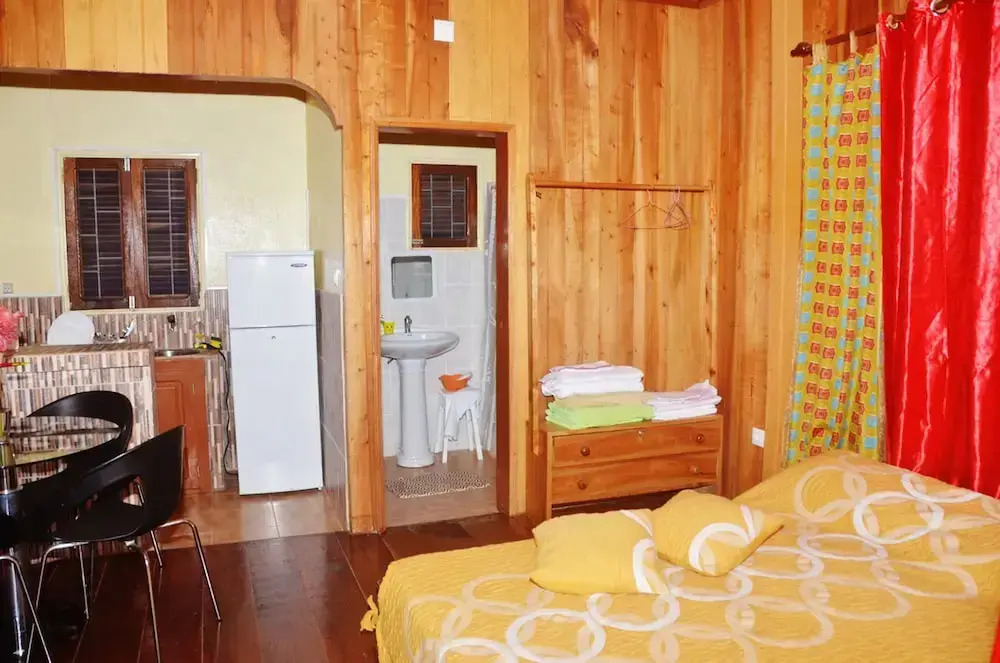 GUEST HOUSE QUINTA NATURAL Bangalots