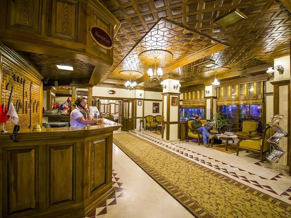 Zalifre Hotel