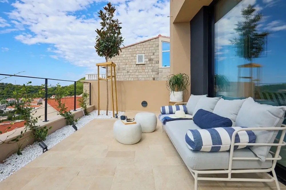 Hedera Estate, Hedera Studio 1