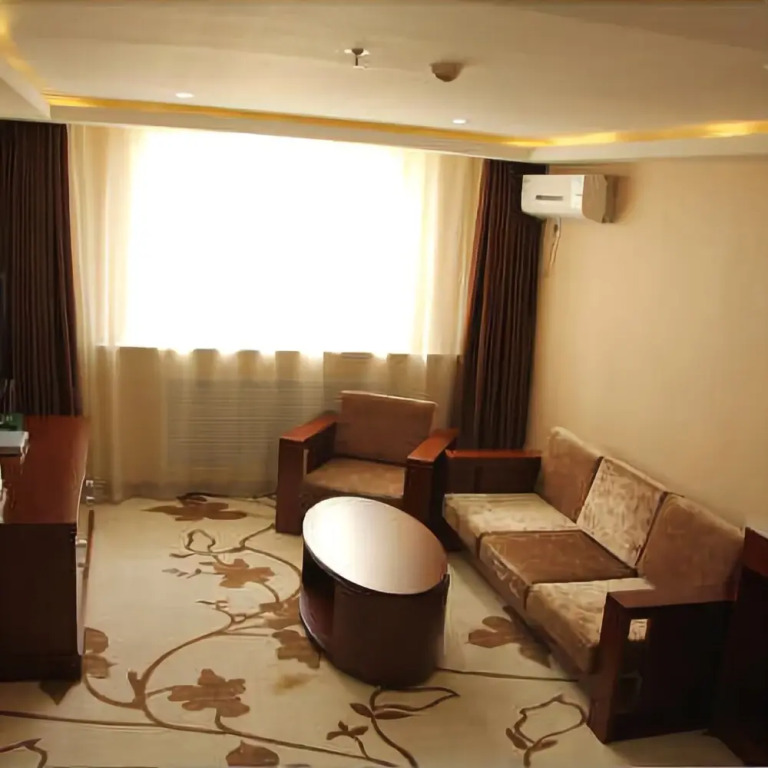 Danjiang Holiday Hotel