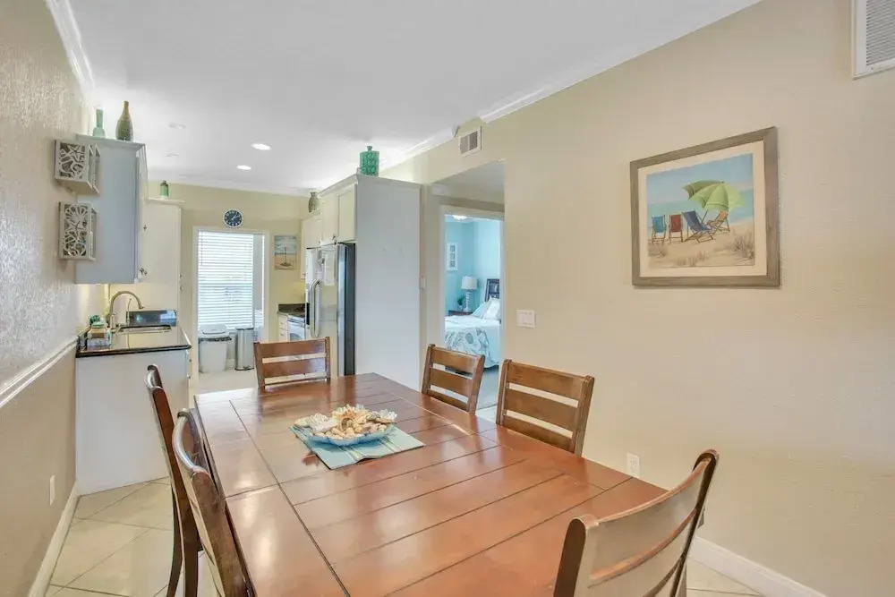 Island Dream - Dawn Condo 1025- Beachfront Views 2 Bedroom Condo by Redawning