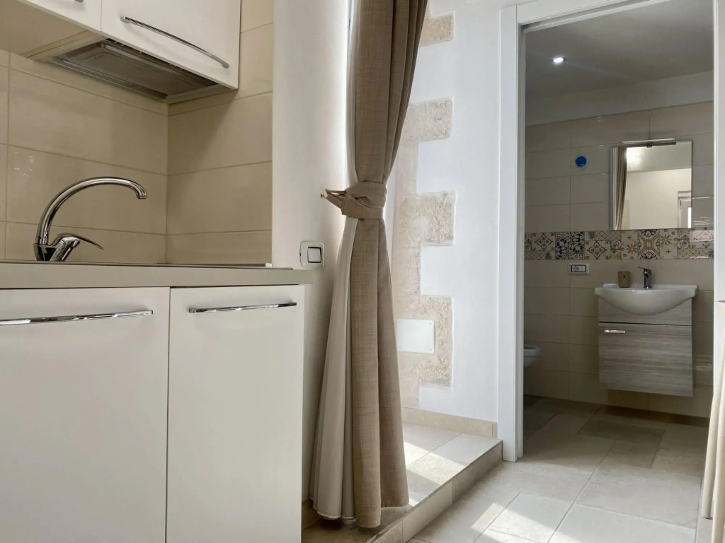 3 people, 1 bathroom, suitable for couples, central location, private terrace-Terrazza Cavour