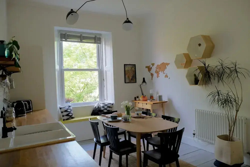 Scandi-style 1 Bedroom City Centre Apartment