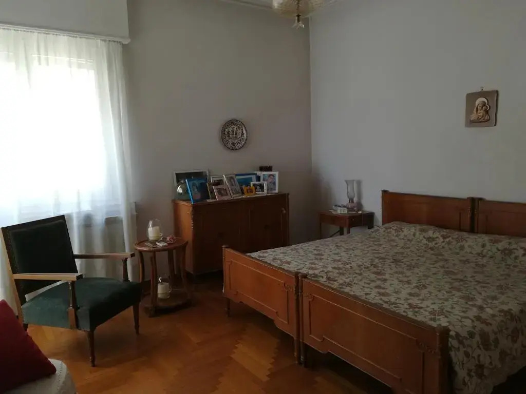 Vintage apartment KOLONAKI