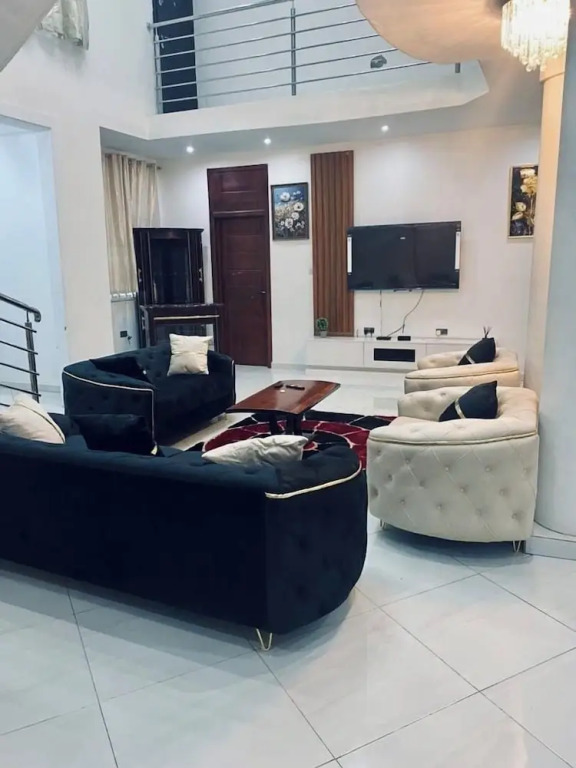 Nanani Luxury Villa